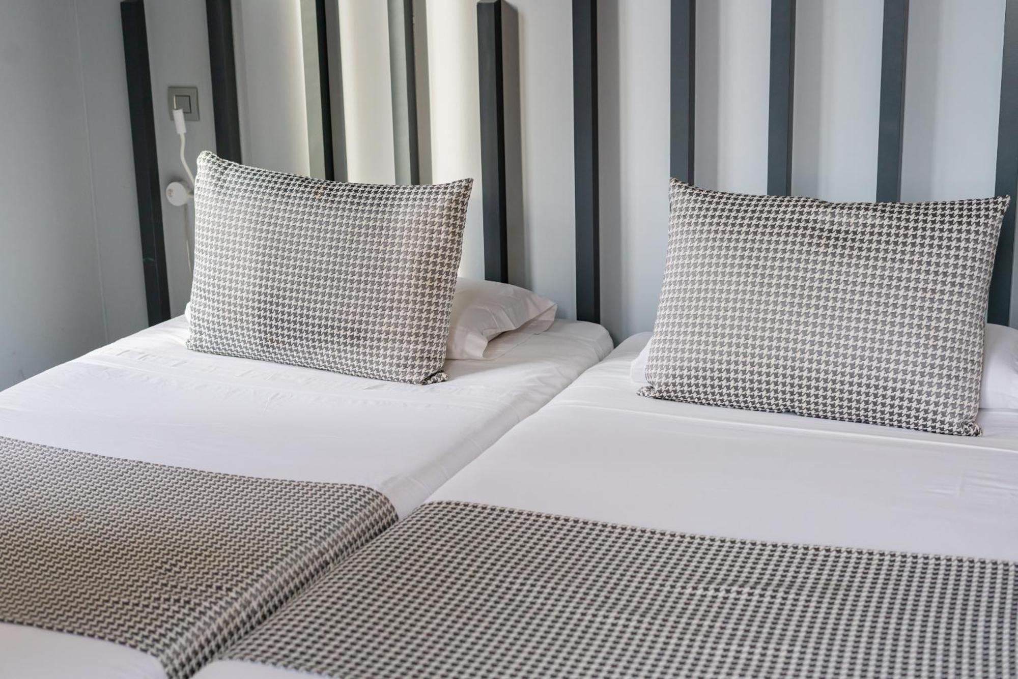 Carmen-gran Via Hostal *