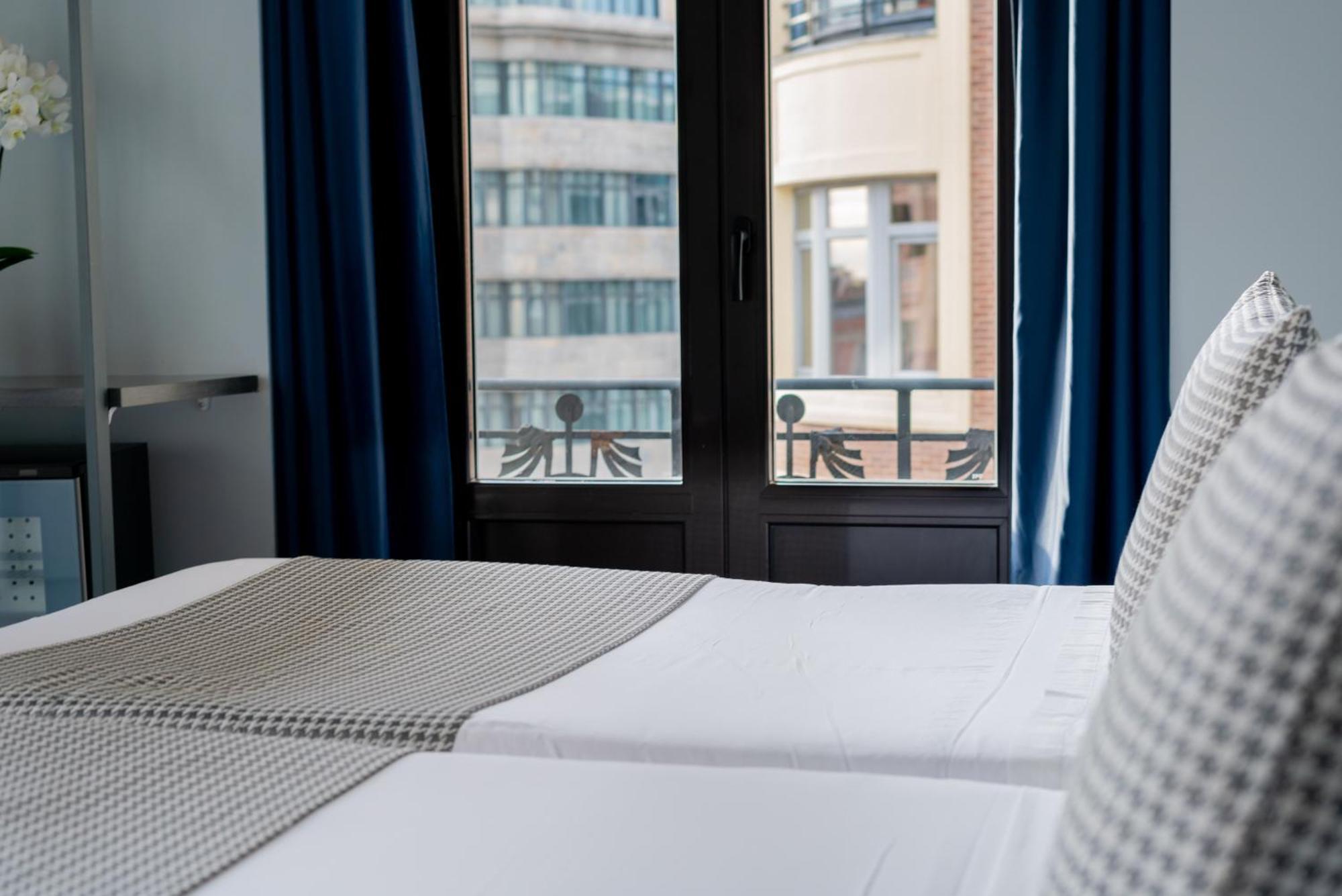 Carmen-gran Via Hostal *