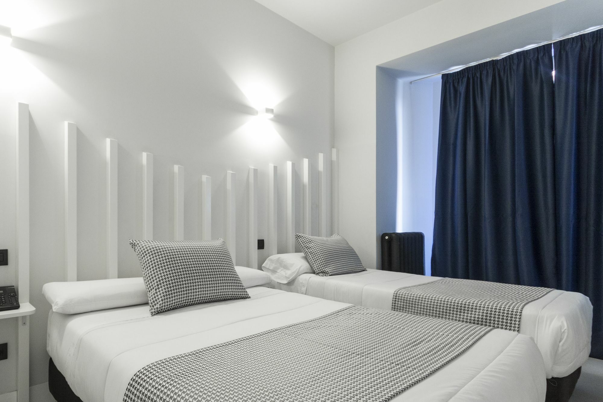 Carmen-gran Via Hostal *
